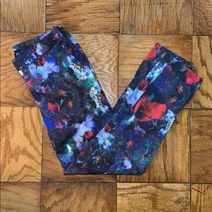 H&M floral cropped pant